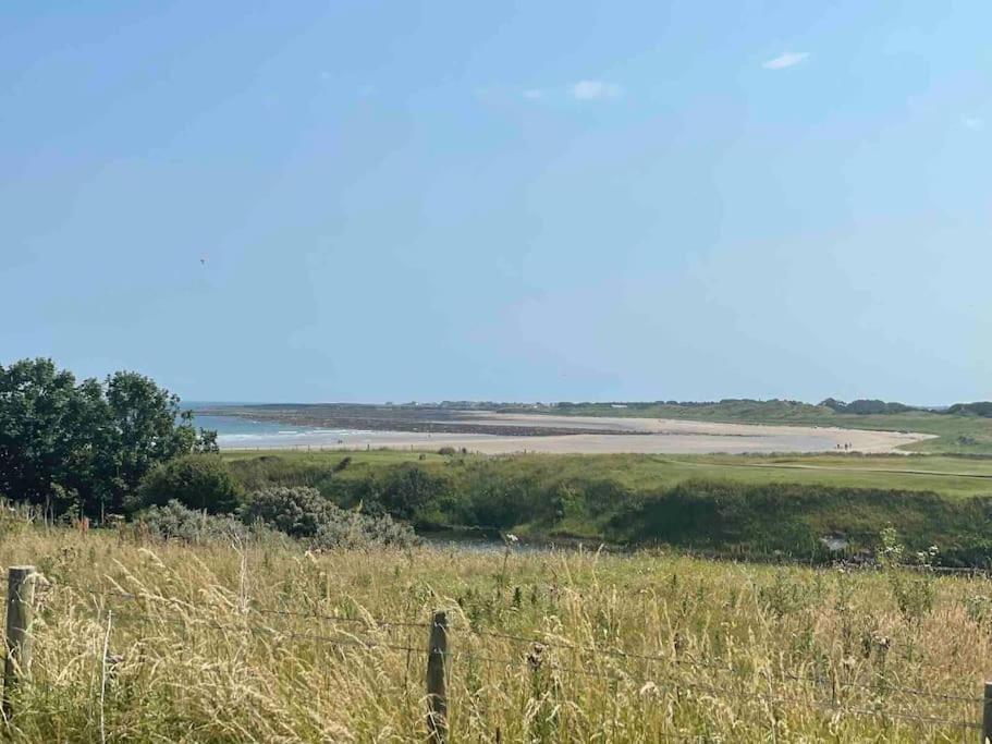 Kelvinside, Seahouses, 2 Minute Walk Into Village 外观 照片